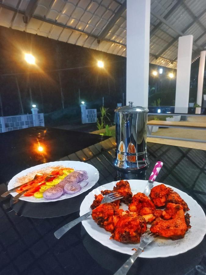 Happy Holidays Resort Kanthalloor Luaran gambar