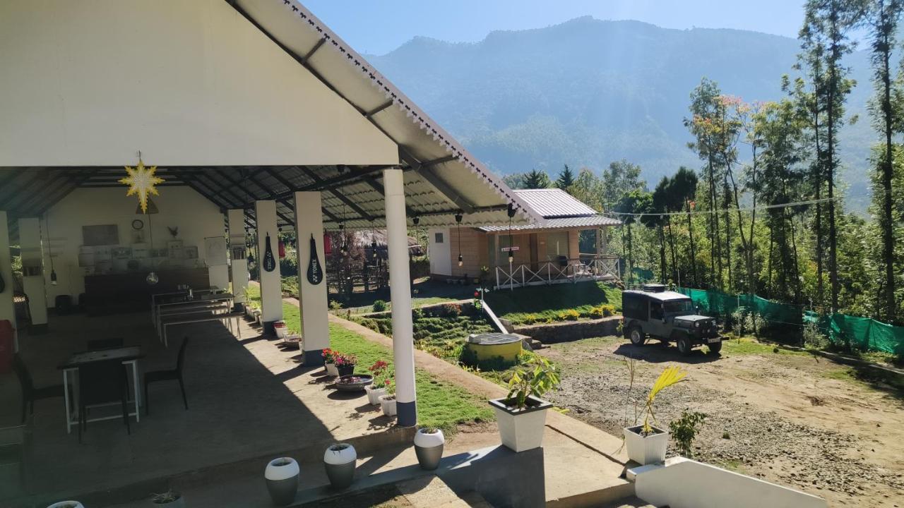 Happy Holidays Resort Kanthalloor Luaran gambar